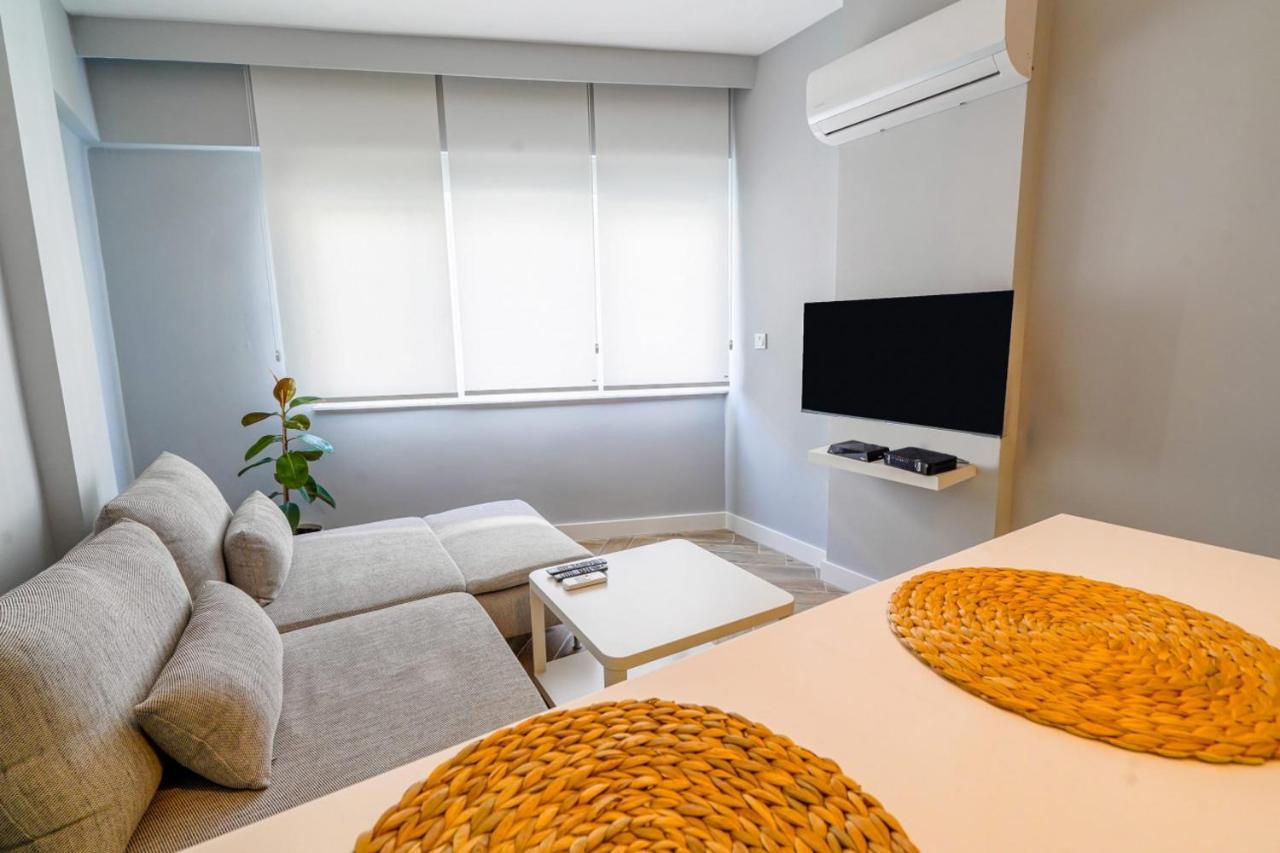 Flat Near In Muratpasa *